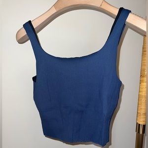 CARBON 38 WORKOUT TOP -BLUE - IN GREAT CONDITION
